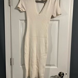 So cute and worn maybe twice…back has a deep V which is very flattering